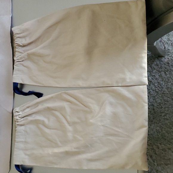 Louis Vuitton Shoe Box and Dust Bags - Picture 7 of 7